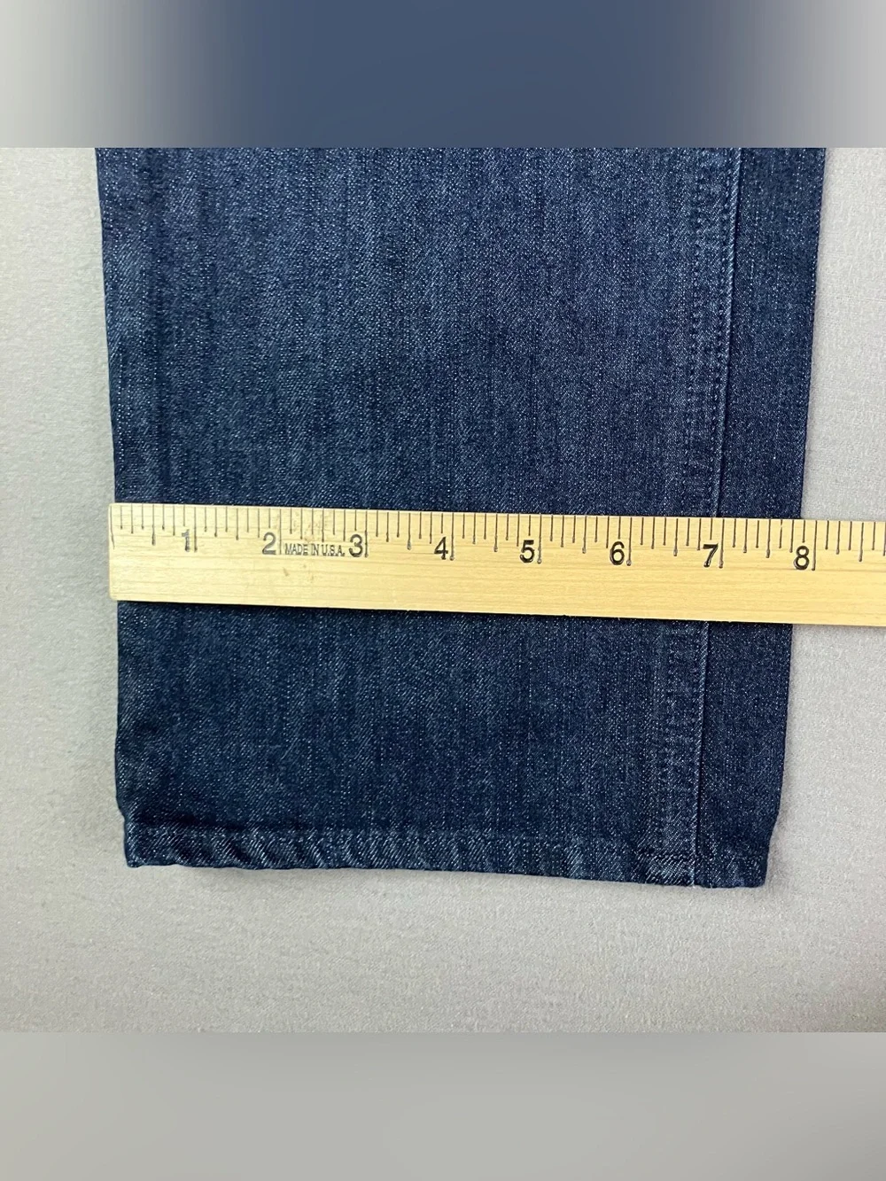 Levis levis 541